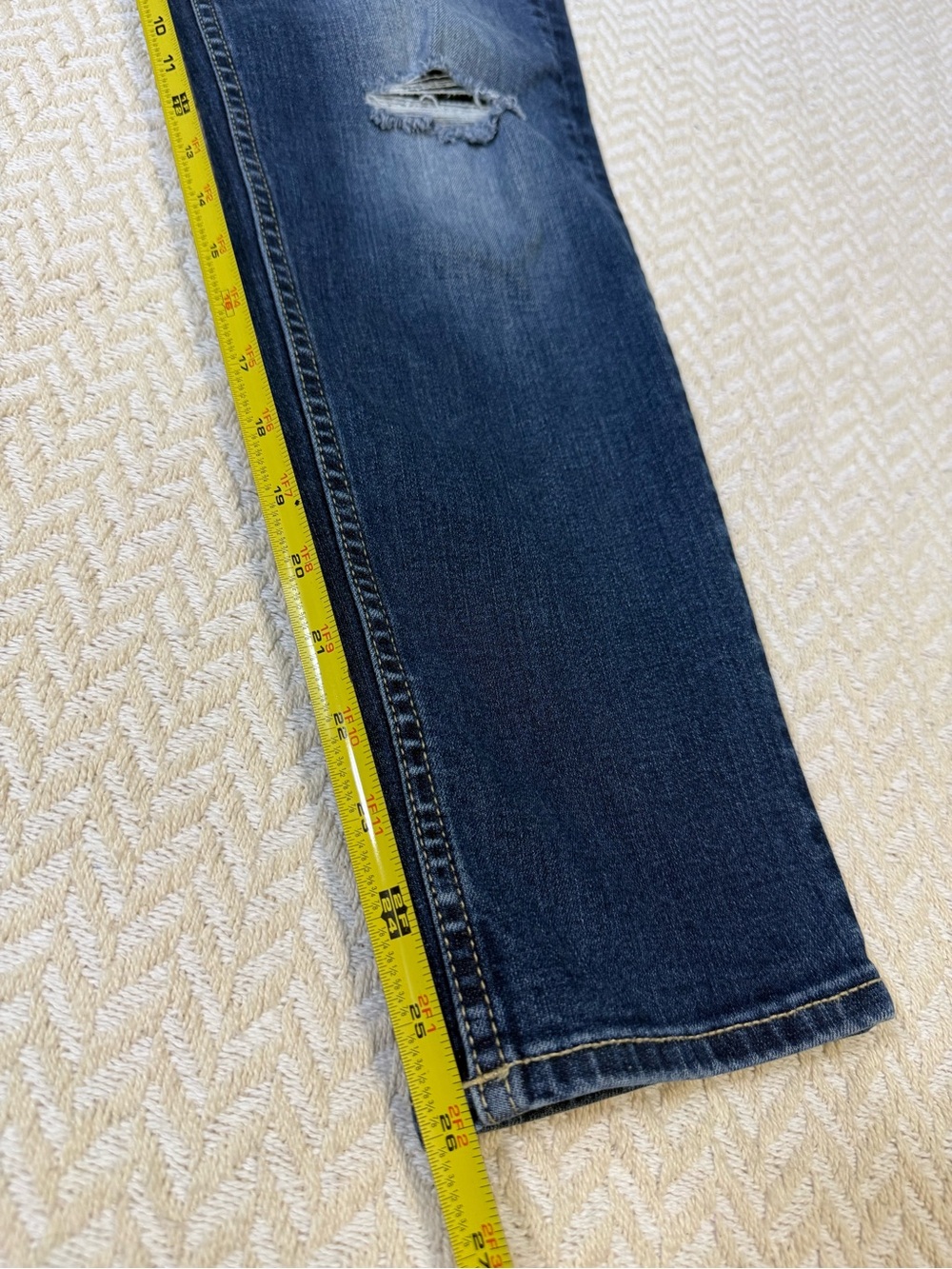Vigoss Thompson Tomboy Distressed Skinny Jeans 30 P11572A - Picture 12 of 13